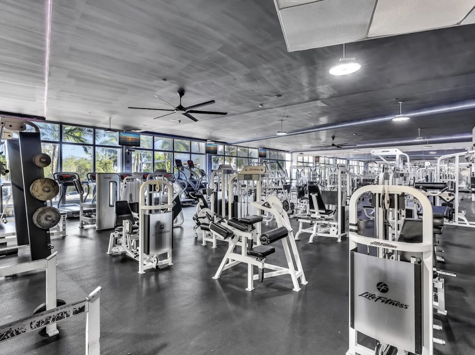 Strength and conditioning floor available to Charge Physical Therapy patients